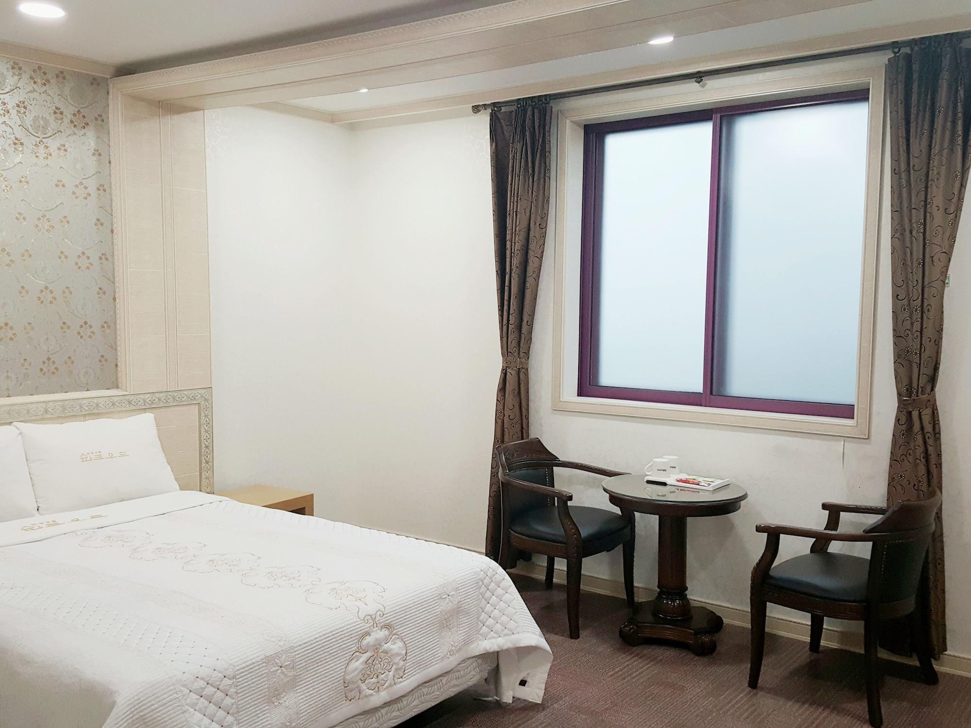 Hotel Parkwood Incheon Airport Экстерьер фото