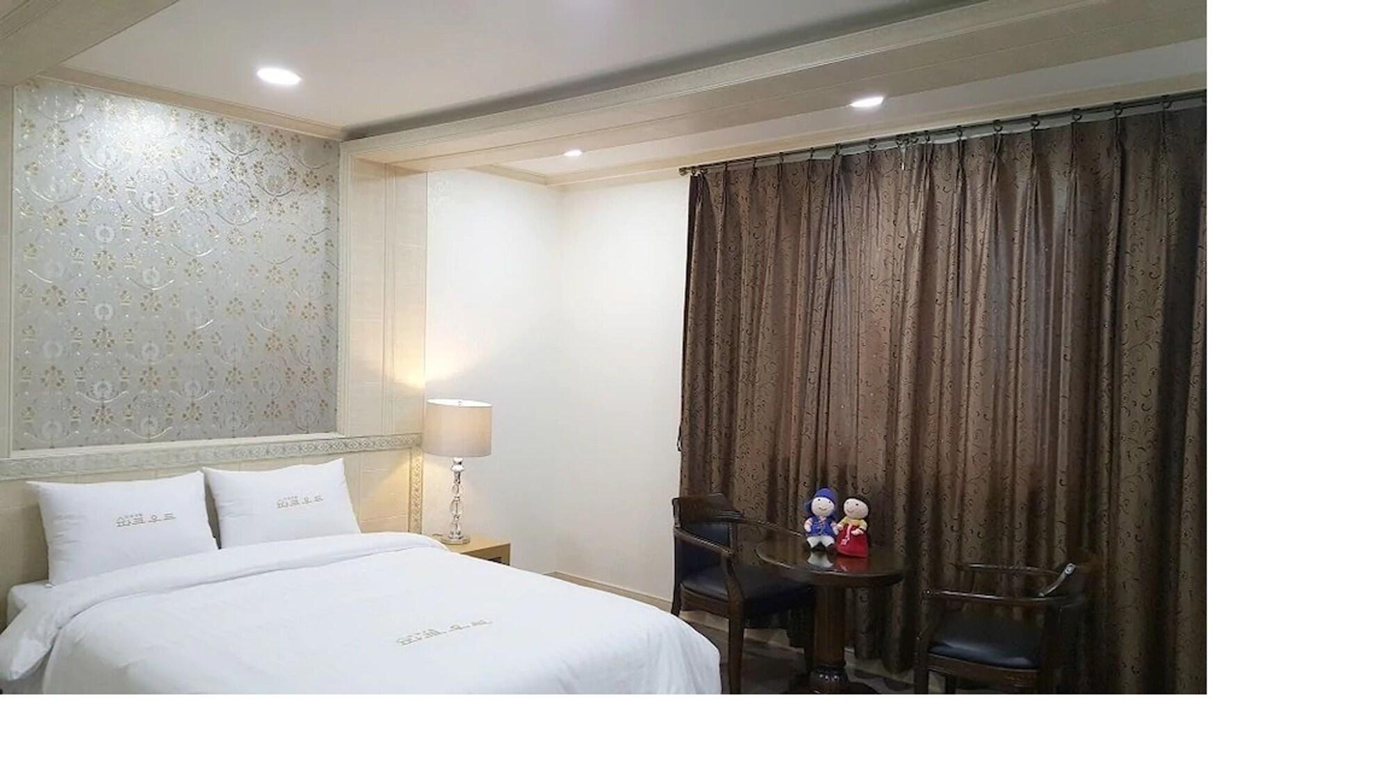Hotel Parkwood Incheon Airport Экстерьер фото