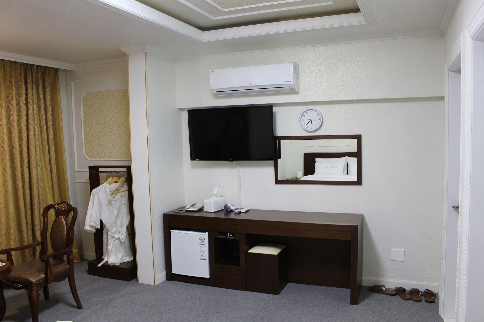 Hotel Parkwood Incheon Airport Экстерьер фото