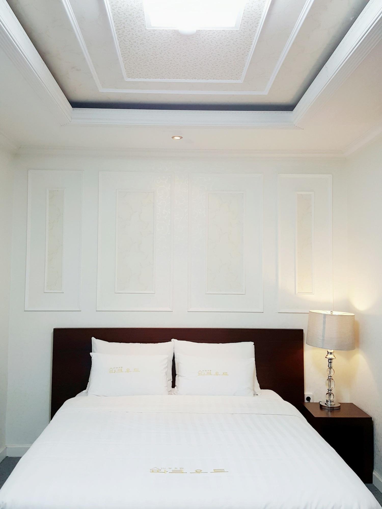 Hotel Parkwood Incheon Airport Экстерьер фото