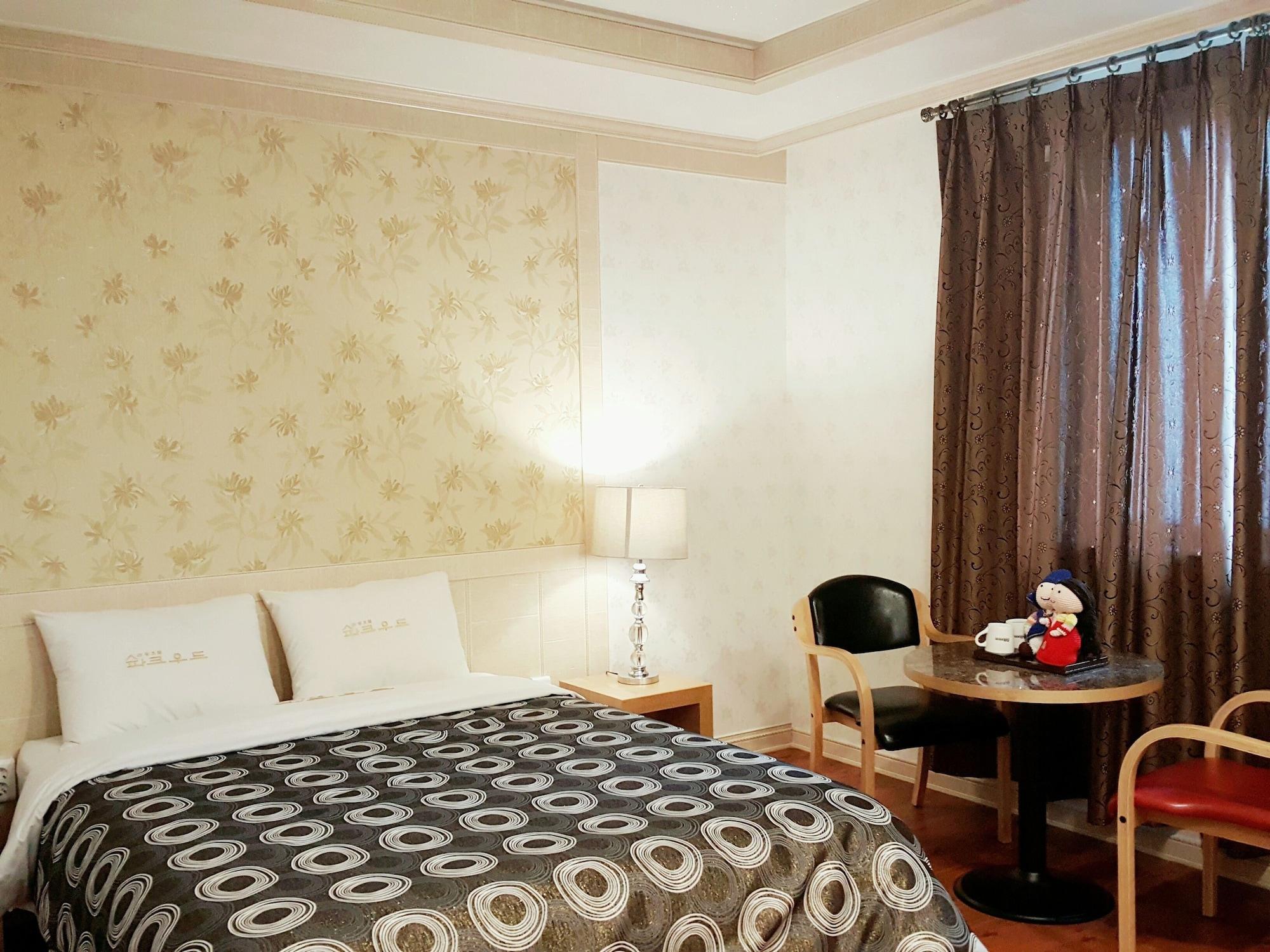 Hotel Parkwood Incheon Airport Экстерьер фото