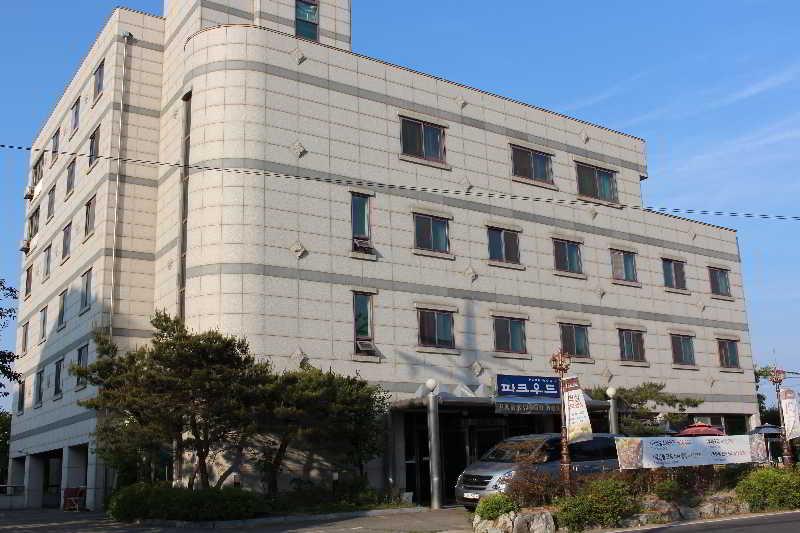 Hotel Parkwood Incheon Airport Экстерьер фото