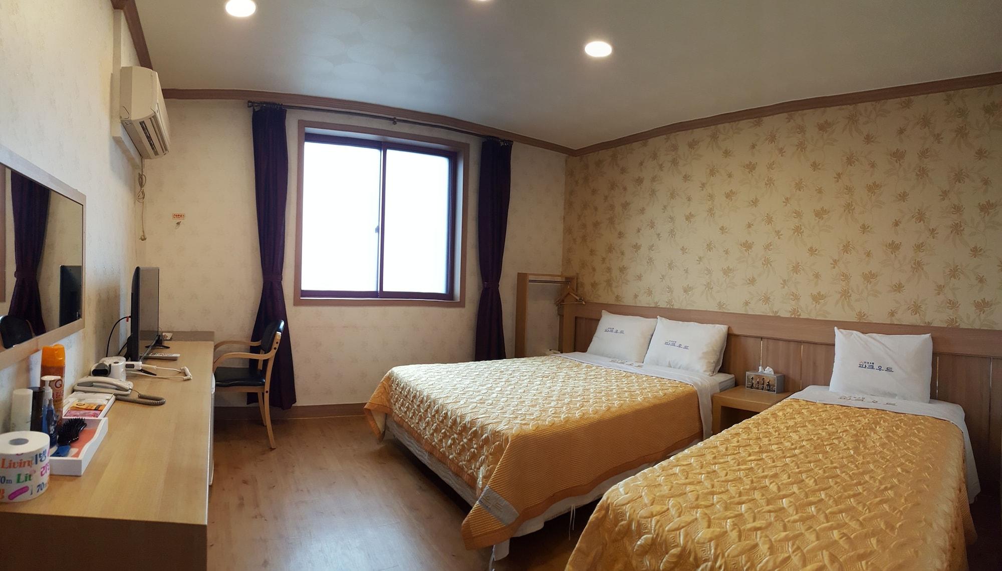 Hotel Parkwood Incheon Airport Экстерьер фото