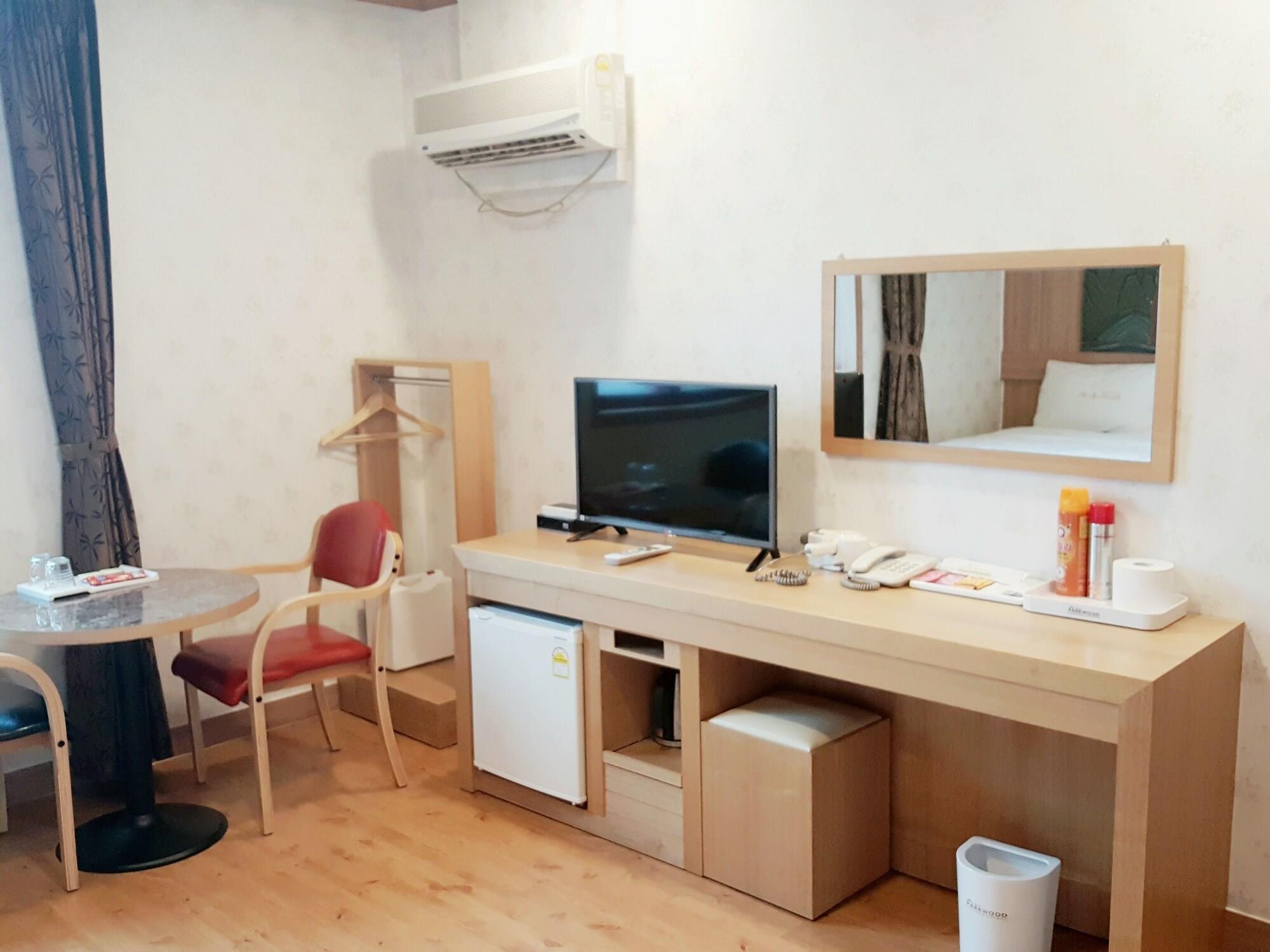 Hotel Parkwood Incheon Airport Экстерьер фото