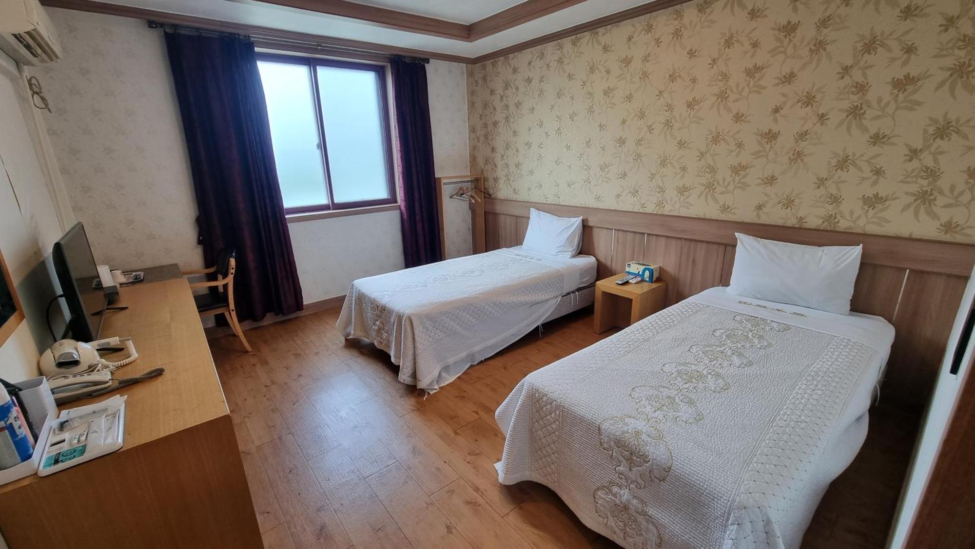 Hotel Parkwood Incheon Airport Экстерьер фото