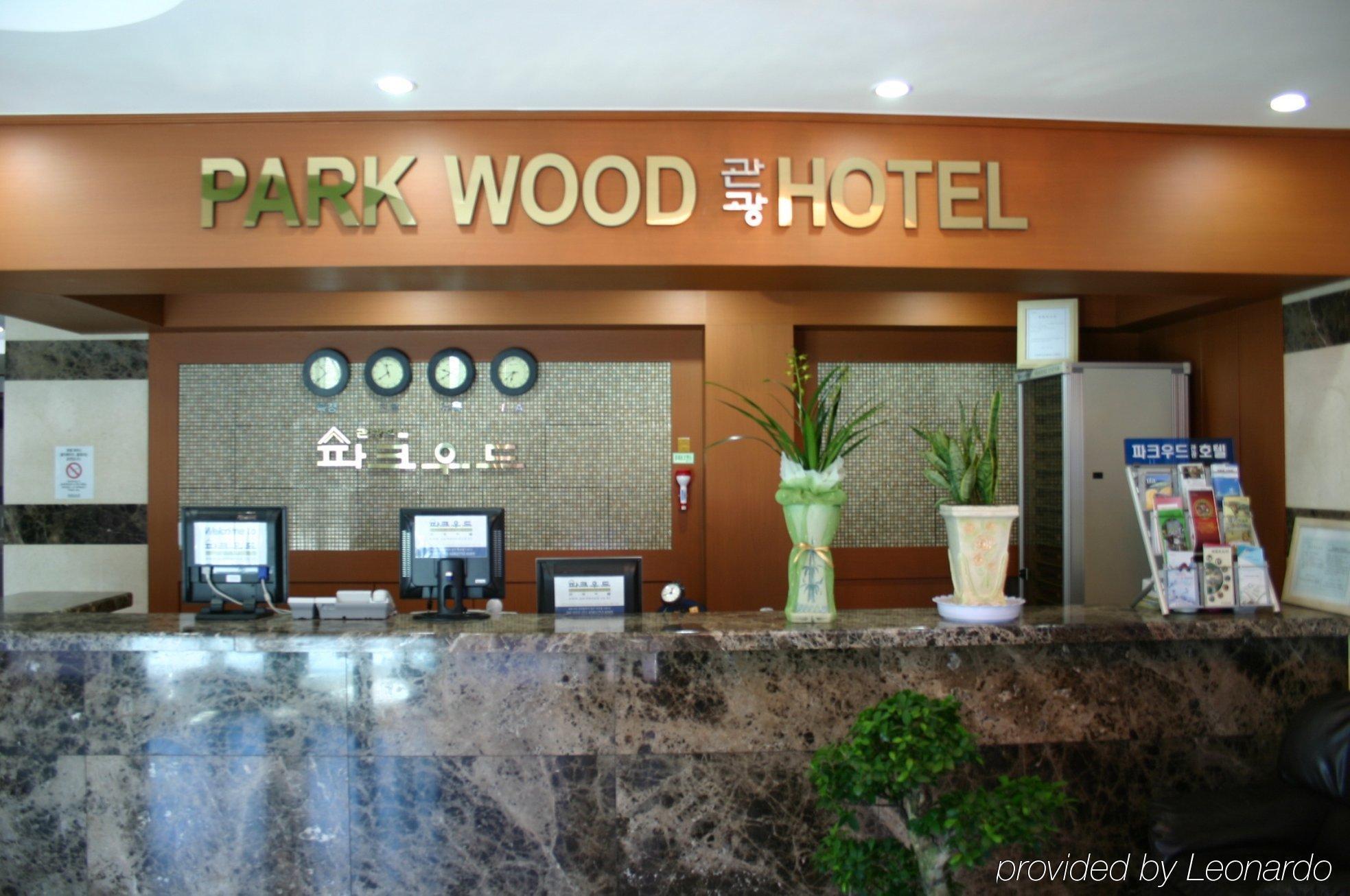 Hotel Parkwood Incheon Airport Интерьер фото