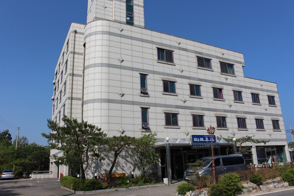 Hotel Parkwood Incheon Airport Экстерьер фото