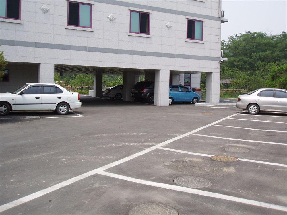 Hotel Parkwood Incheon Airport Экстерьер фото