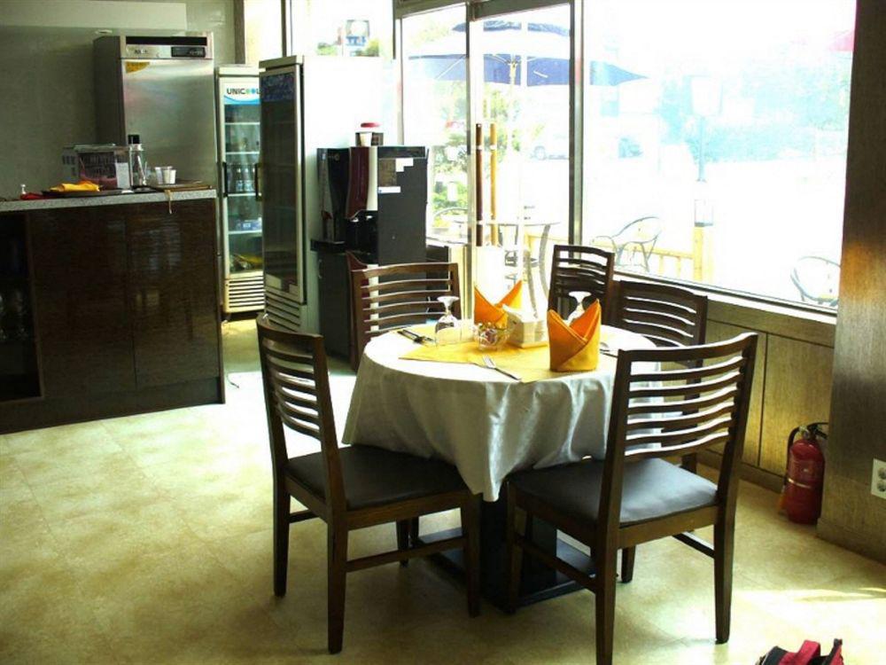 Hotel Parkwood Incheon Airport Экстерьер фото